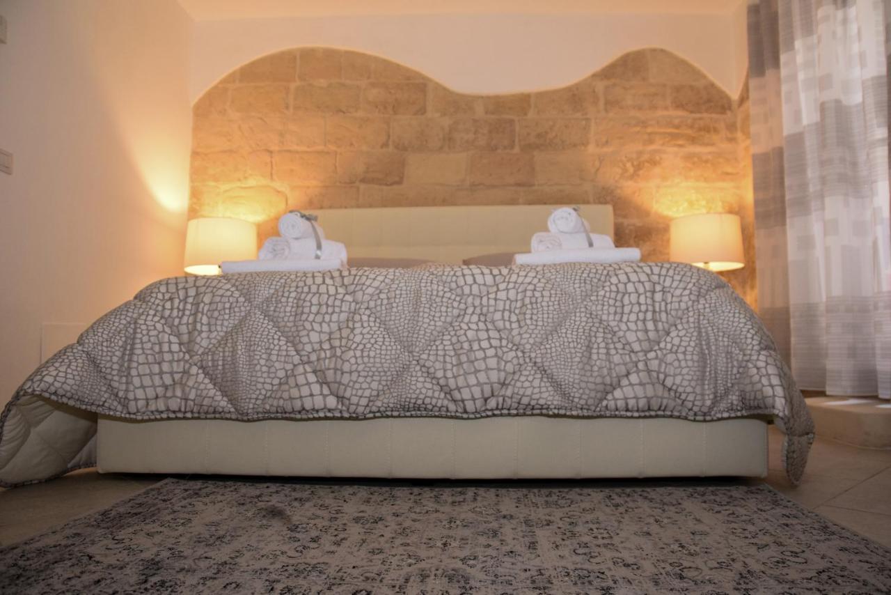 Ferrante D'Aragona Rooms Лечче Экстерьер фото